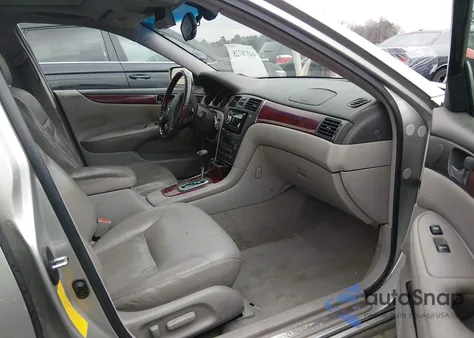 2003 Lexus Es 300 z USA, uszkodzony, nr VIN JTHBF30G030136640